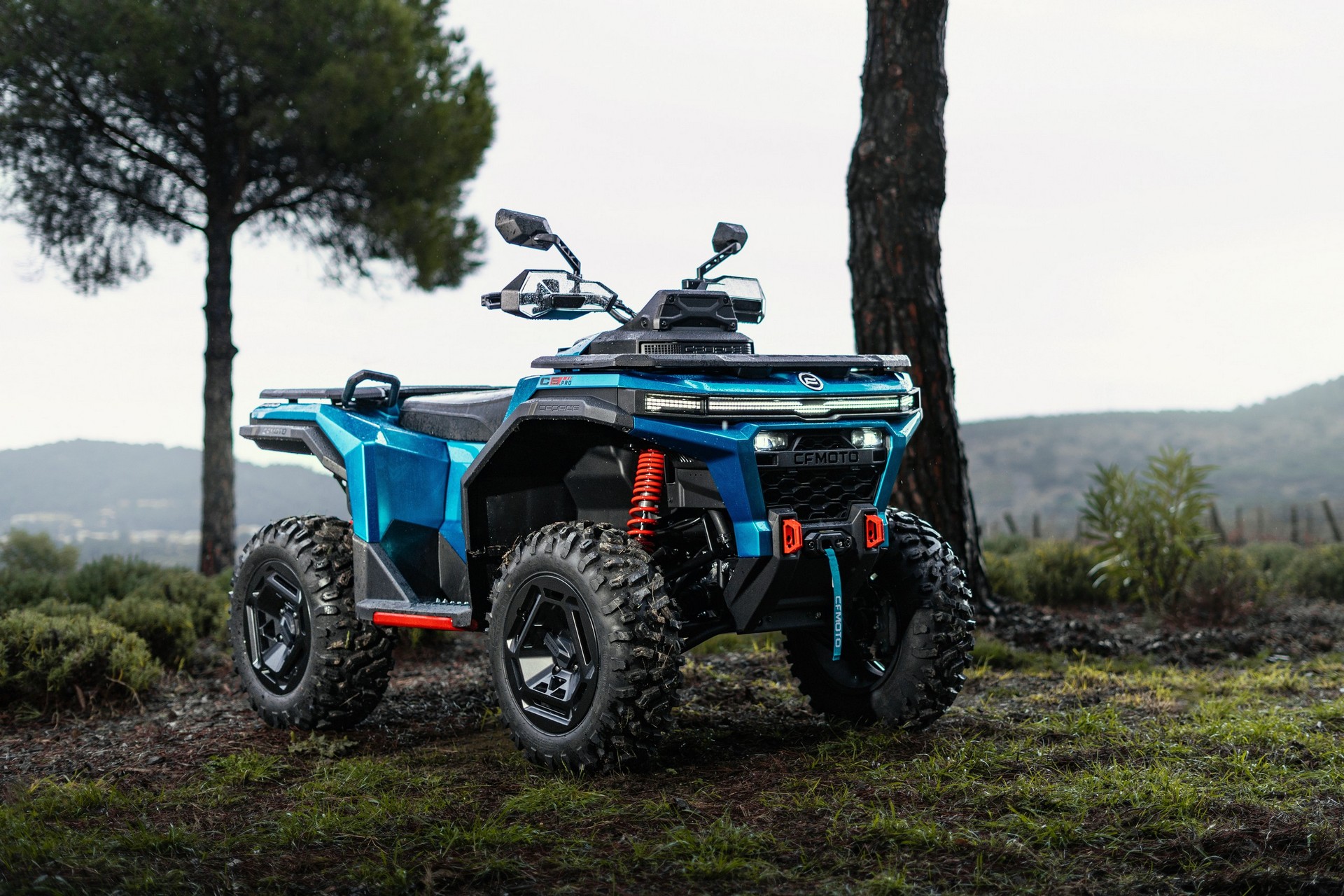 потужний квадроцикл CFORCE C6 Pro Touring